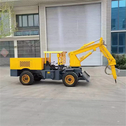 华矿集团一台撬毛台车发往黑龙江