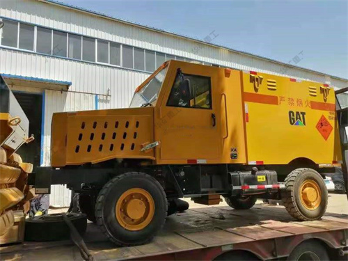 爆破器材运输车.jpg